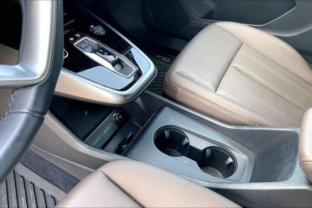 Used 2023 Audi Q4 e-tron Premium Plus w/ Premium Plus AWD/4WD image 25