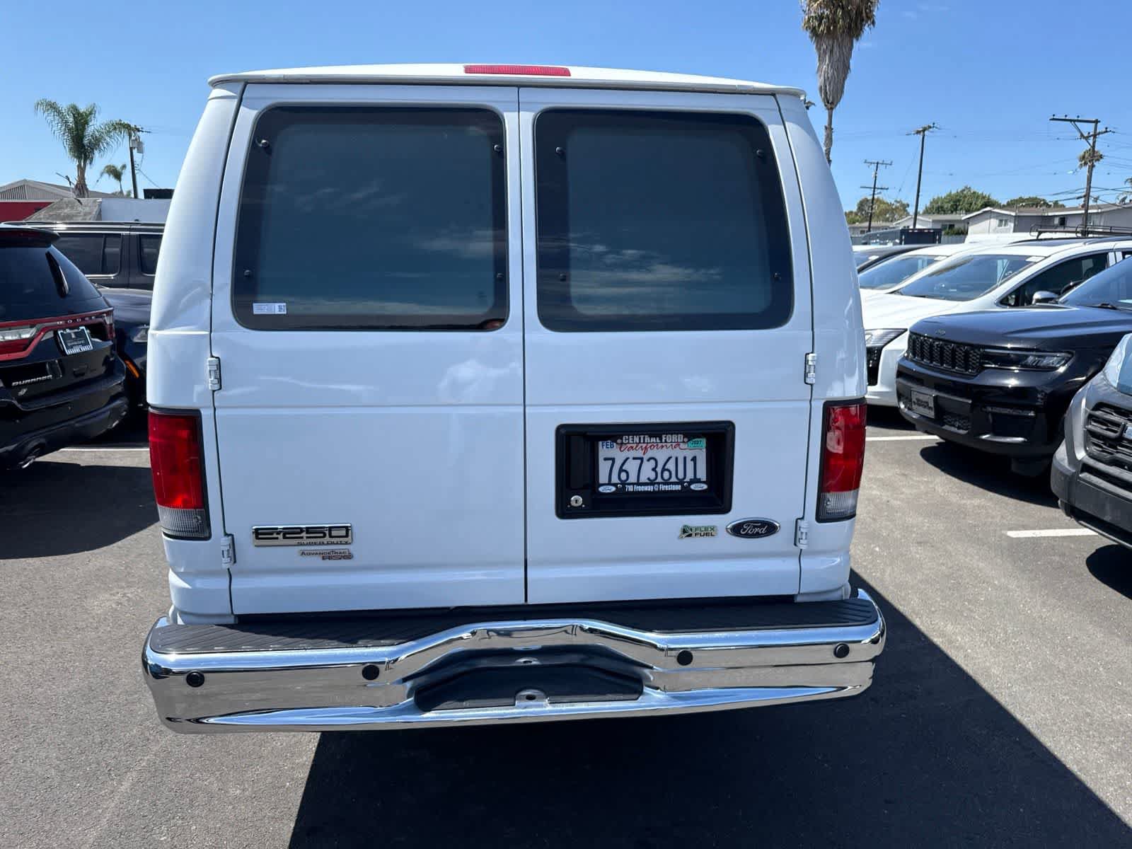 Used 2014 Ford E-250 and Econoline 250 Extended RWD image 13