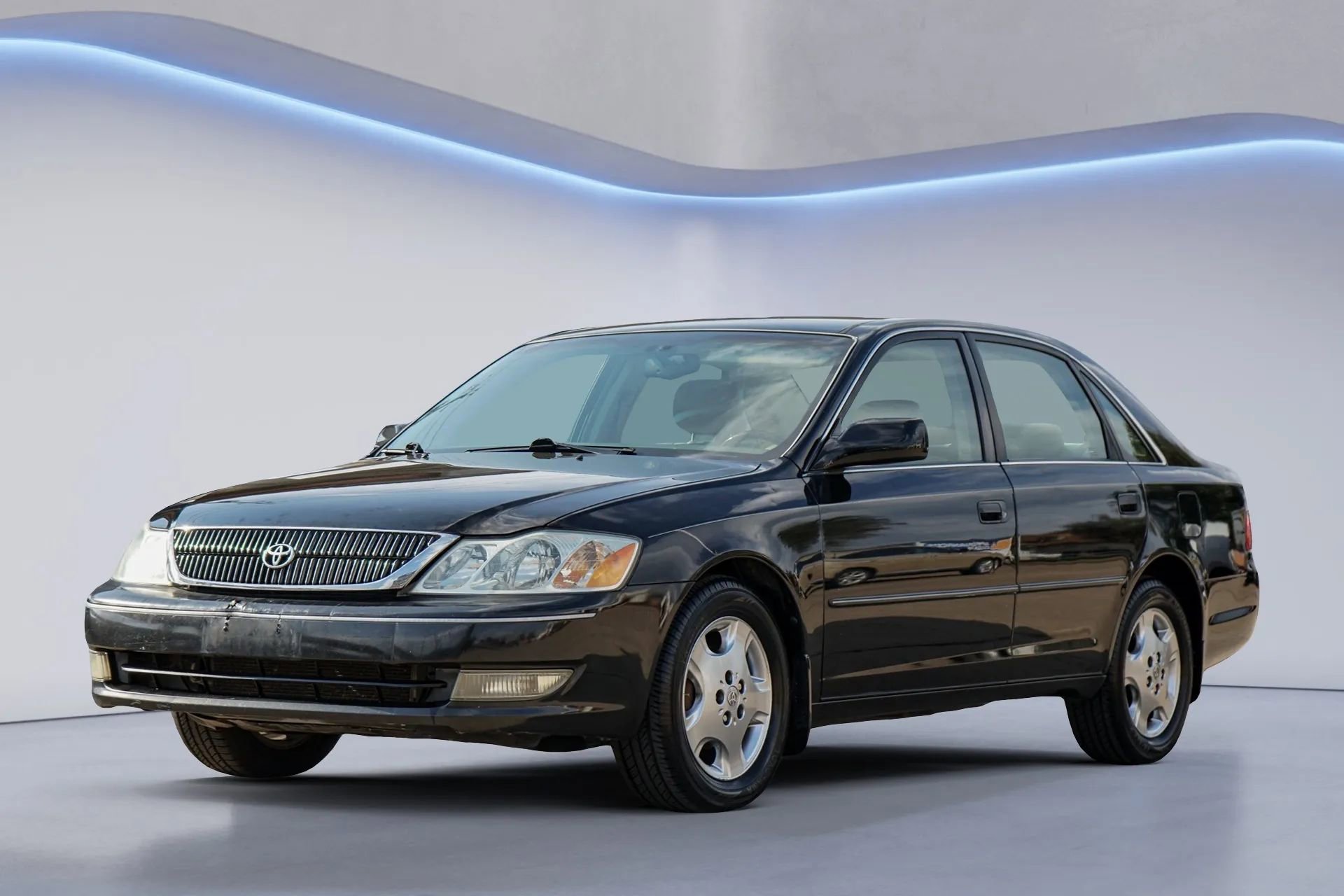 Used 2004 Toyota Avalon XLS image 9