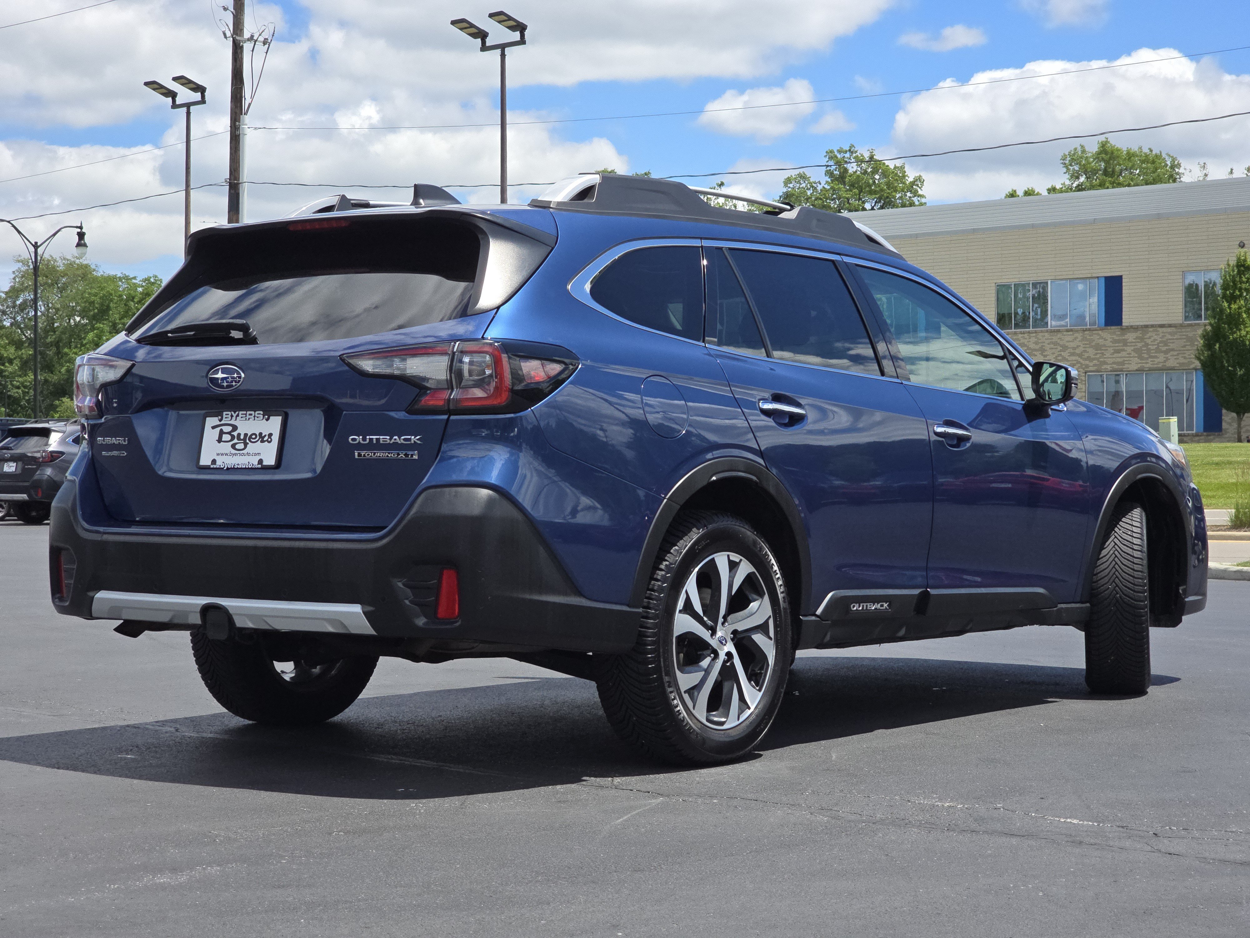 Used 2020 Subaru Outback Touring XT AWD/4WD image 7