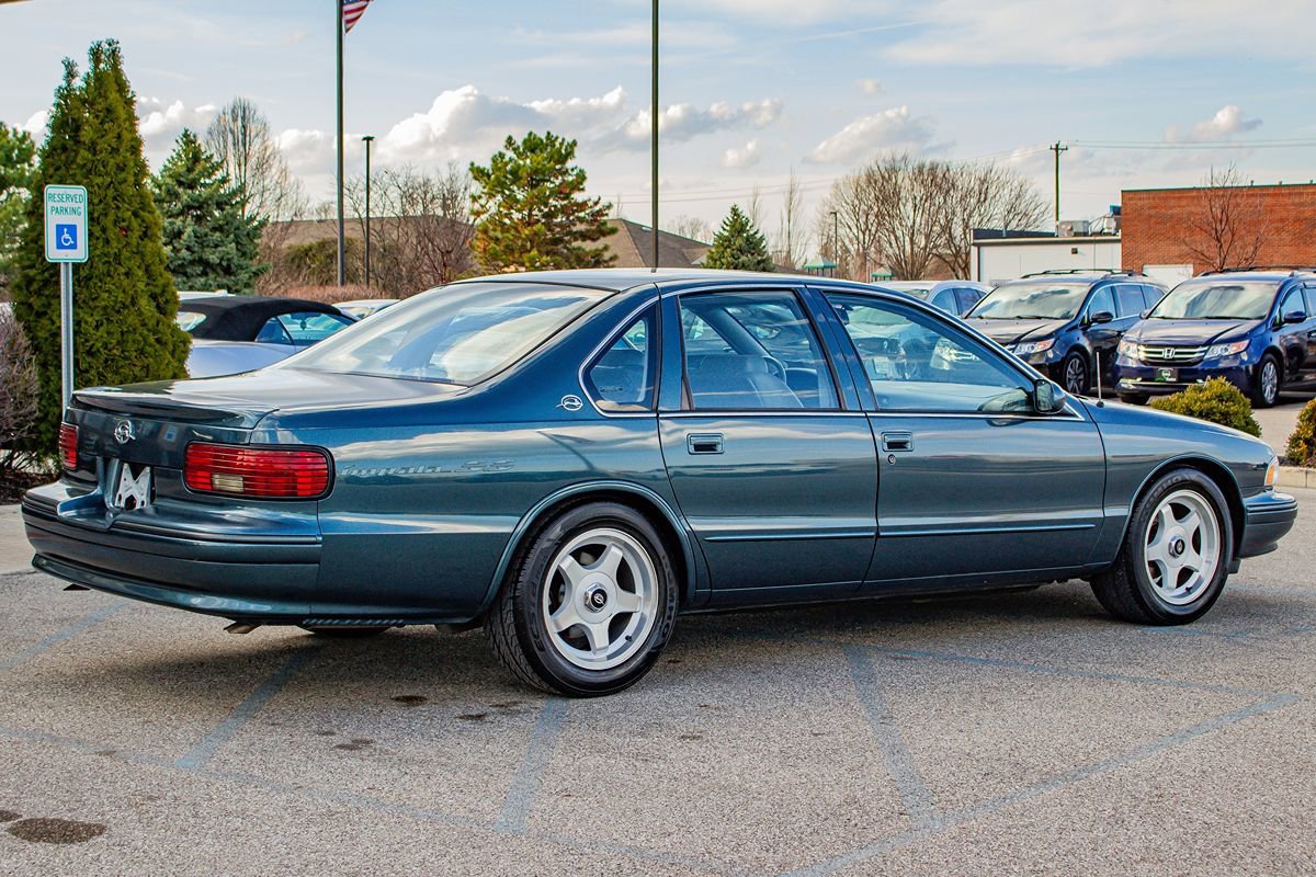 Used 1996 Chevrolet Impala SS image 10