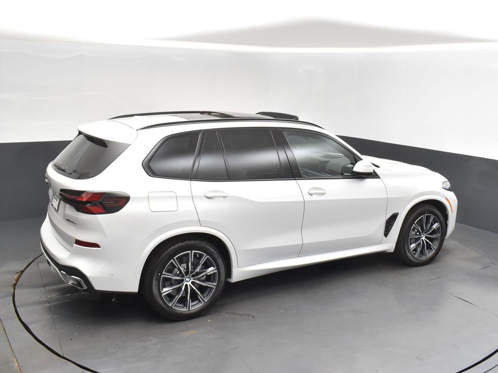 New 2026 BMW X5 xDrive50e image 35