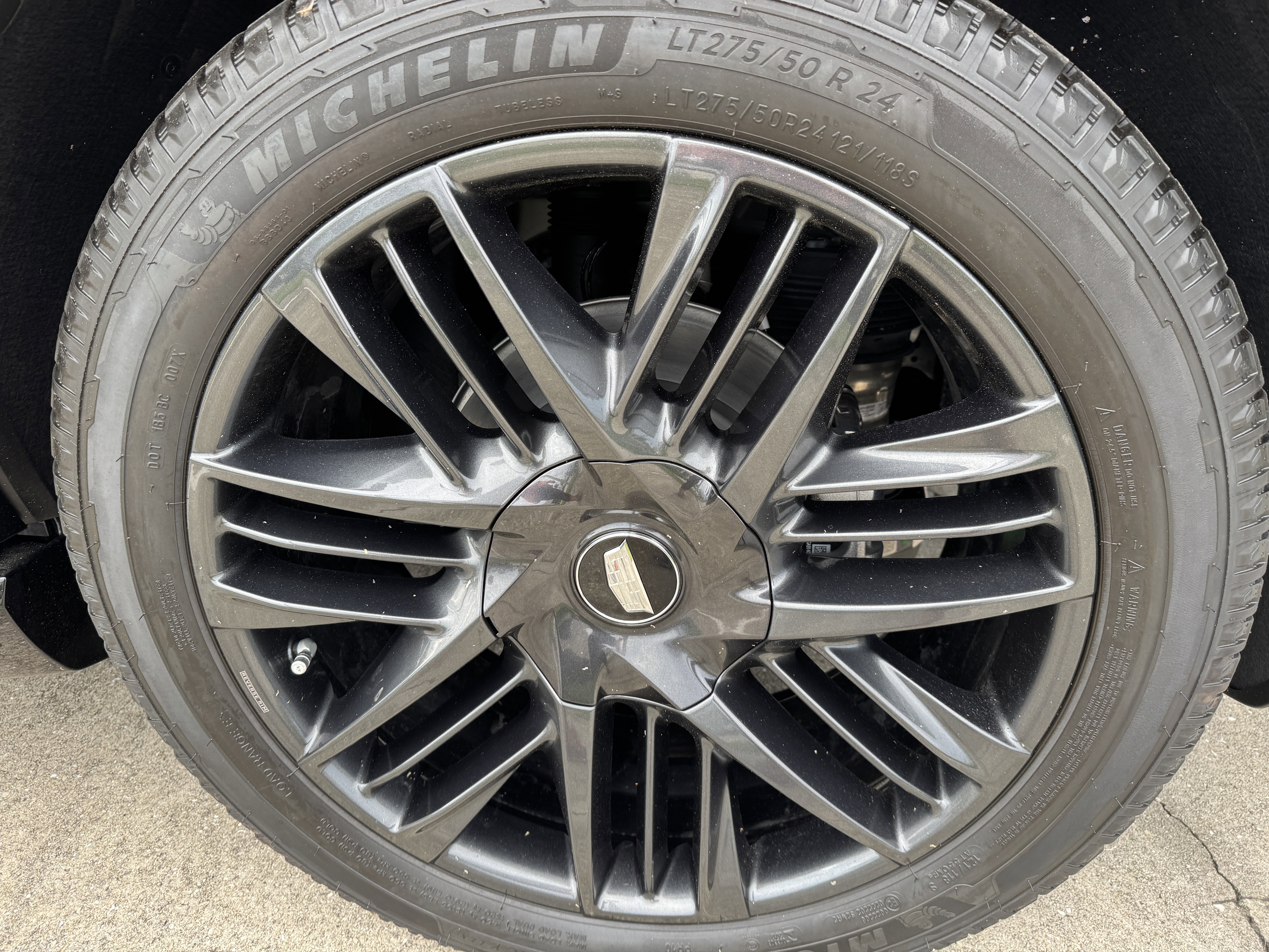 New 2026 Cadillac Escalade IQ Sport 2 w/ LPO, ONYX Package image 32