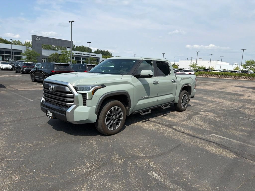 Used 2025 Toyota Tundra Limited AWD/4WD image 4