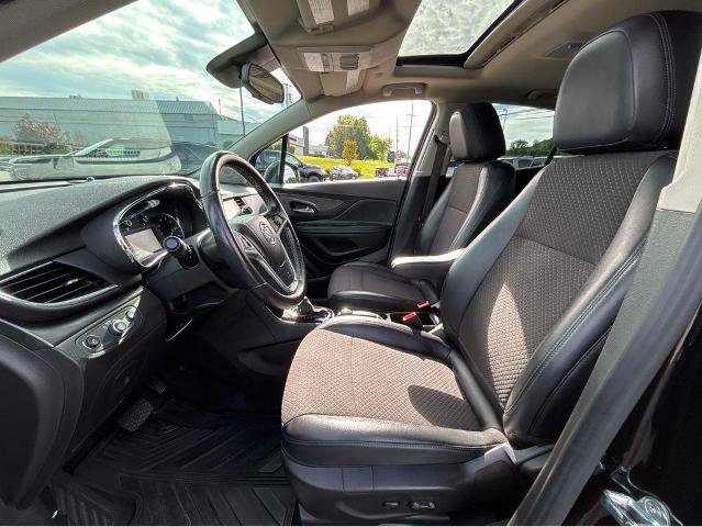 Used 2019 Buick Encore Sport Touring AWD/4WD image 12