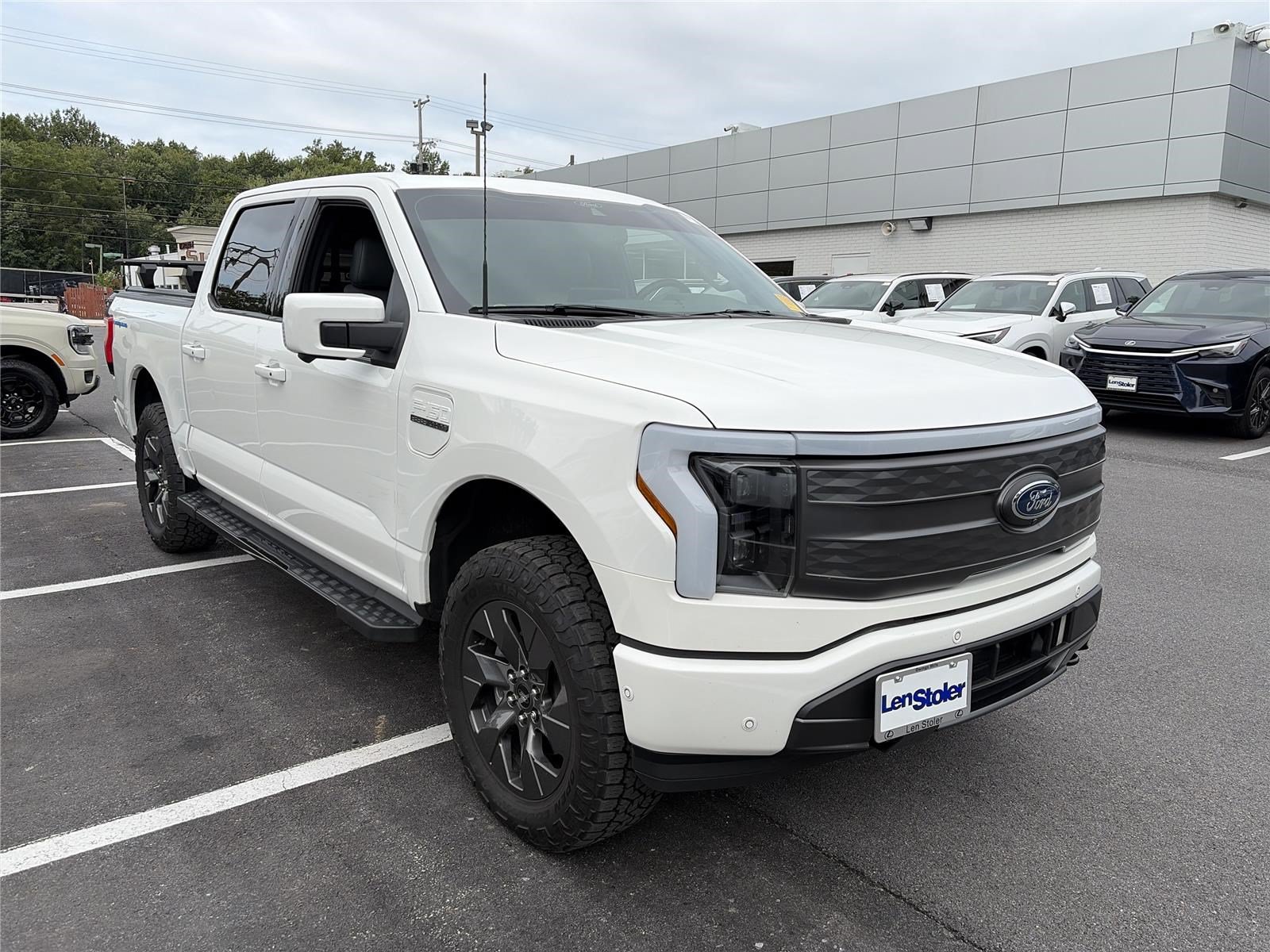 Used 2022 Ford F150 Lightning Lariat w/ Equipment Group 511A High AWD/4WD image 7