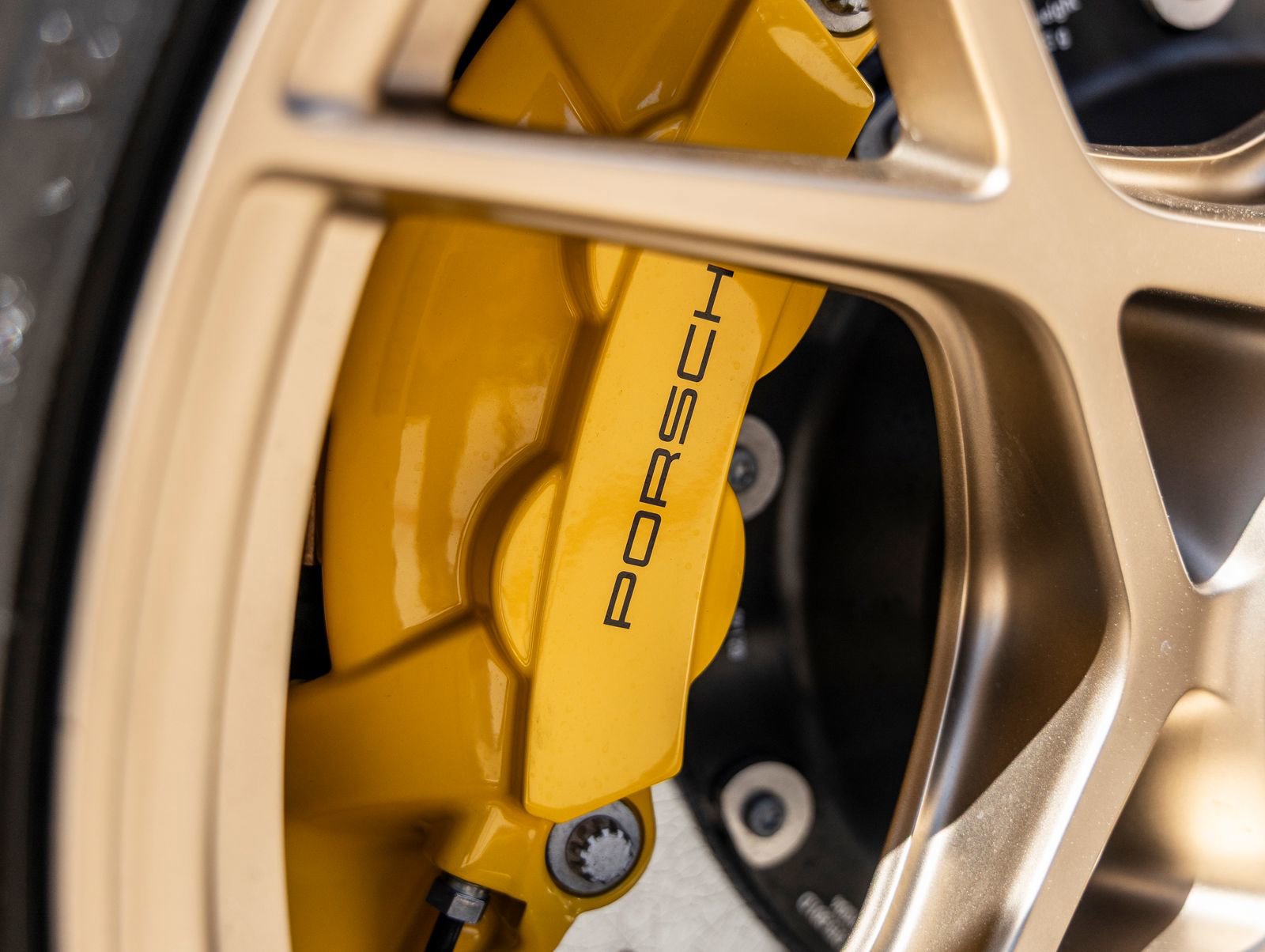 Certified 2024 Porsche 718 Boxster Spyder RS image 18