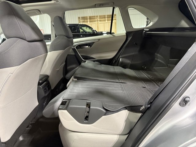 Used 2024 Toyota RAV4 XLE image 30