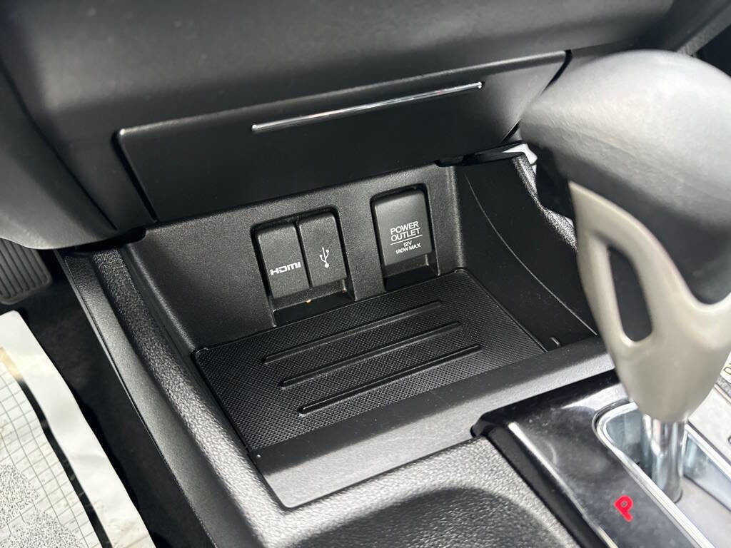 Used 2015 Honda Civic SE image 27