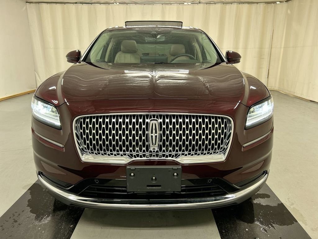 Used 2023 Lincoln Nautilus Reserve w/ Equipment Group 201A image 3