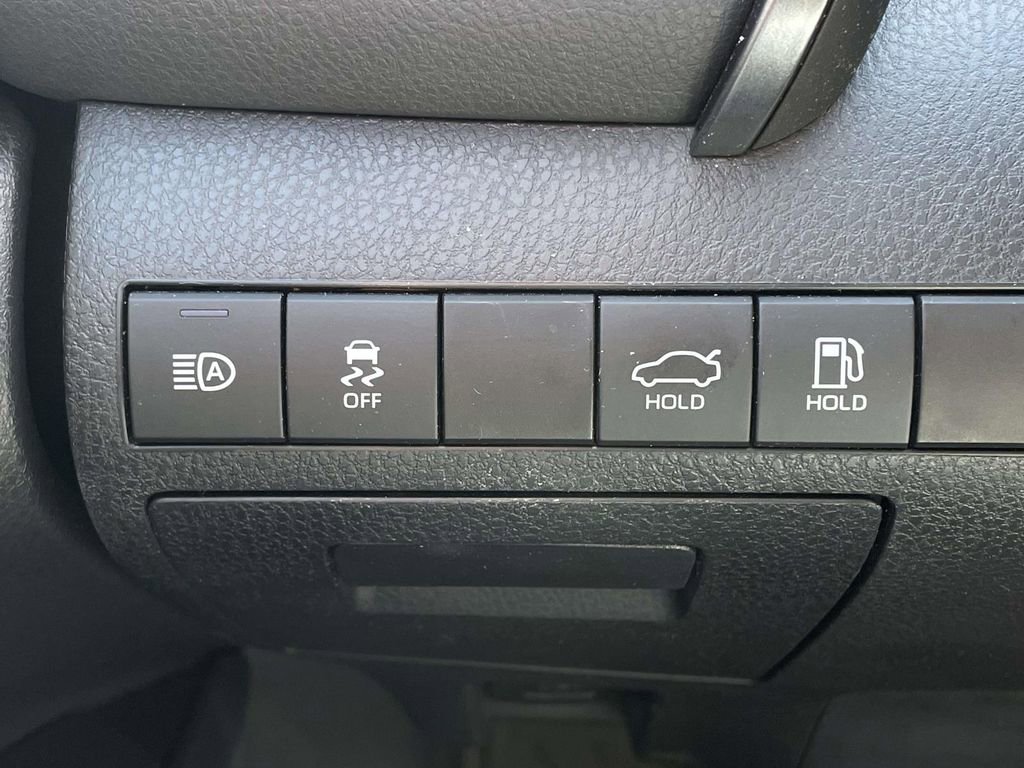 Used 2023 Toyota Camry LE FWD image 9
