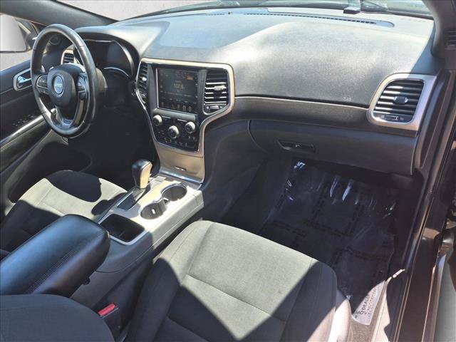 Used 2016 Jeep Grand Cherokee Laredo RWD image 27