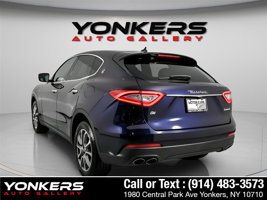 Used 2017 Maserati Levante AWD/4WD image 5