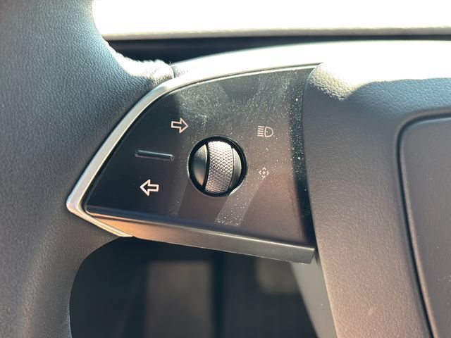 Used 2024 Tesla Model 3 Standard Range RWD image 18