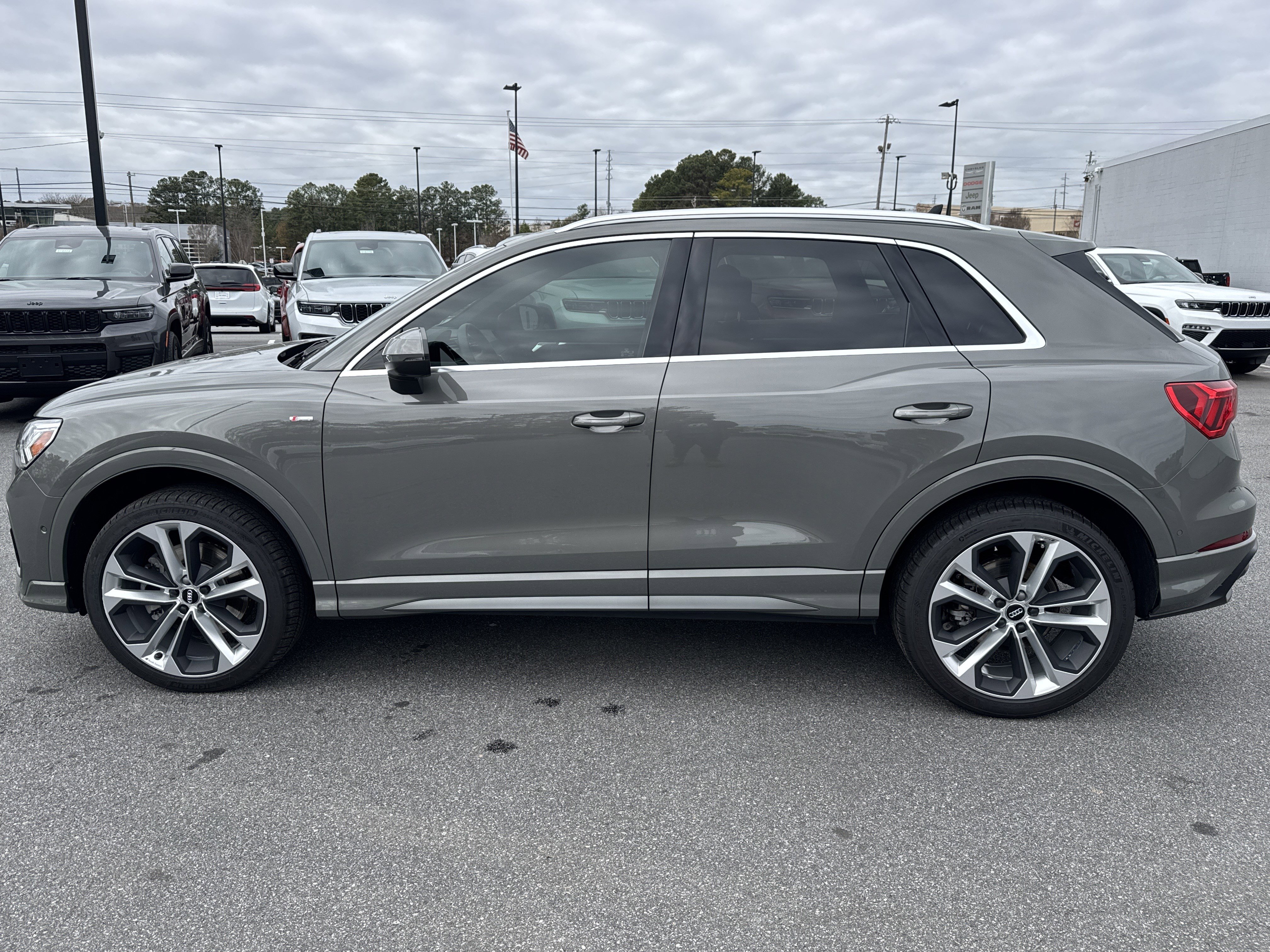 Used 2020 Audi Q3 2.0T Prestige image 7