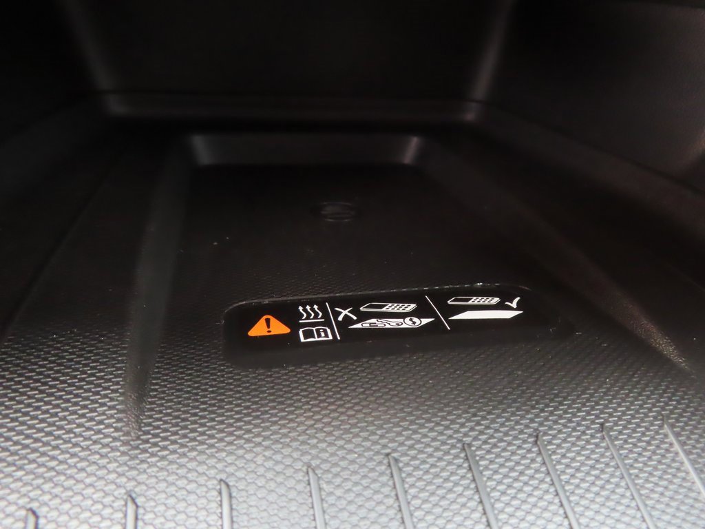 New 2026 Chevrolet Equinox EV LT w/ Convenience Package II image 11