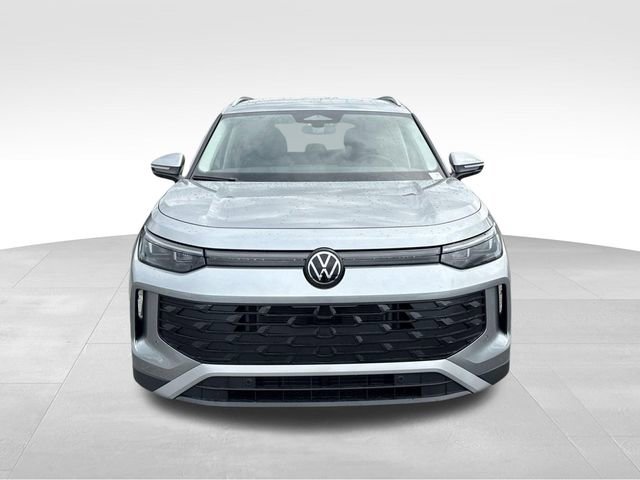 New 2026 Volkswagen Tiguan S FWD image 8