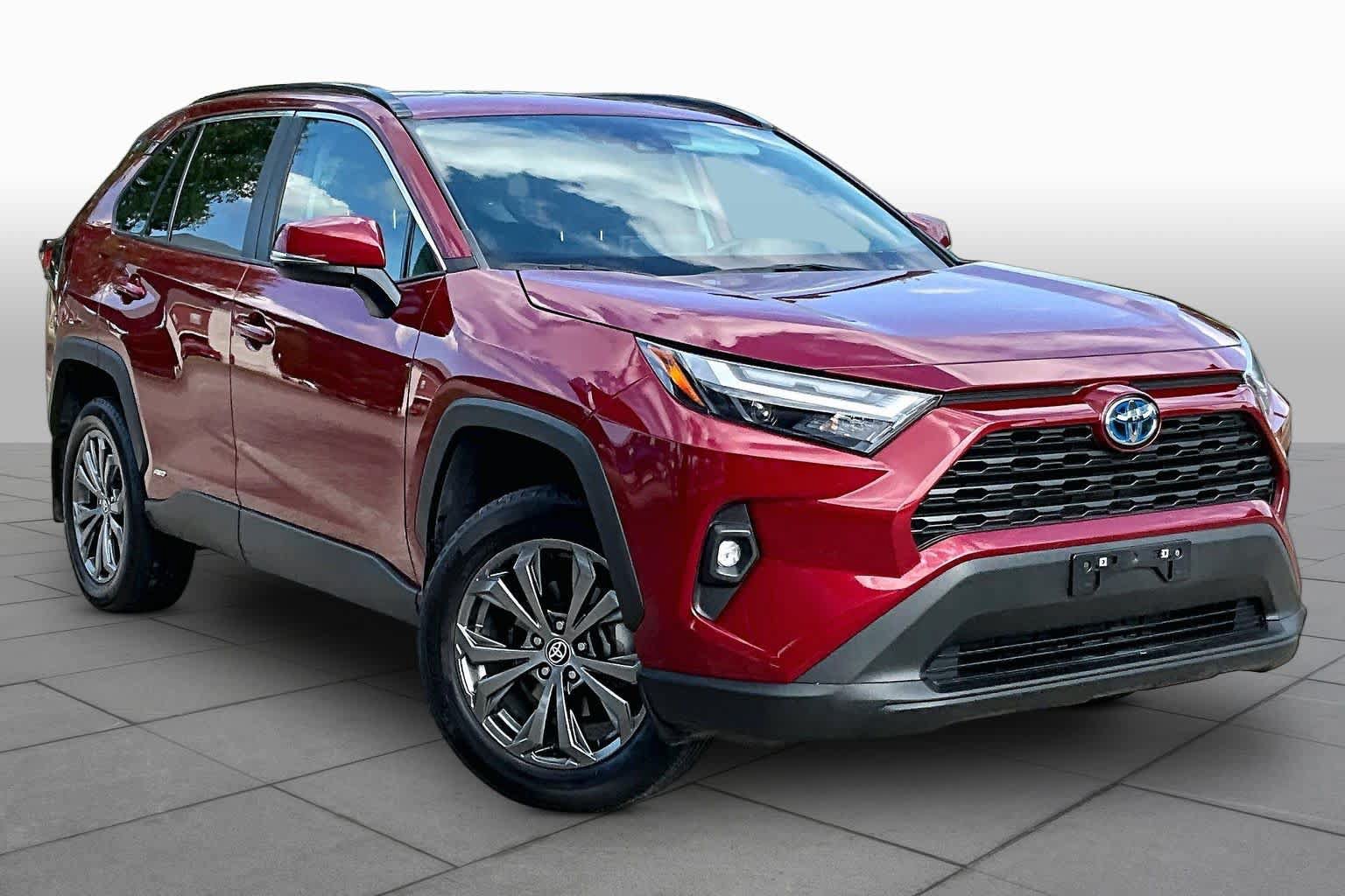 Used 2024 Toyota RAV4 XLE Premium w/ Weather Package AWD/4WD image 3
