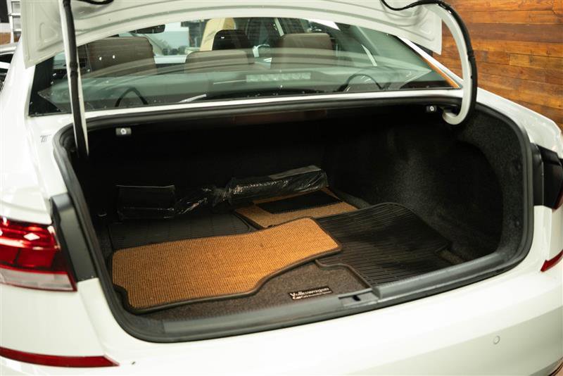 Used 2020 Volkswagen Passat 2.0T SEL image 7