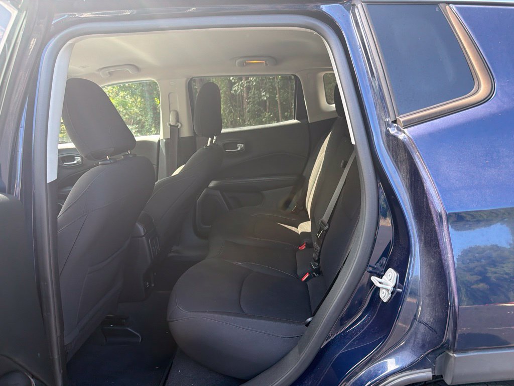 Used 2020 Jeep Compass Sport w/ Tech Group FWD image 14