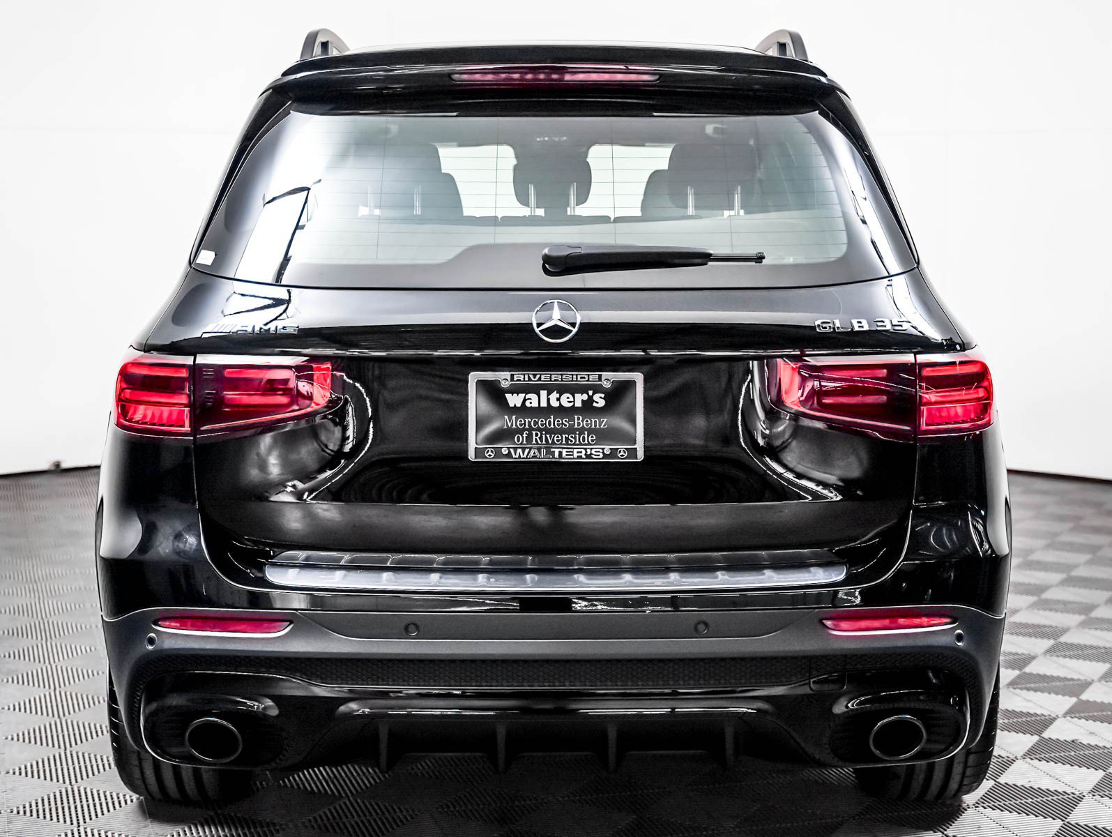 New 2026 Mercedes-Benz GLB 35 AMG 4MATIC image 7