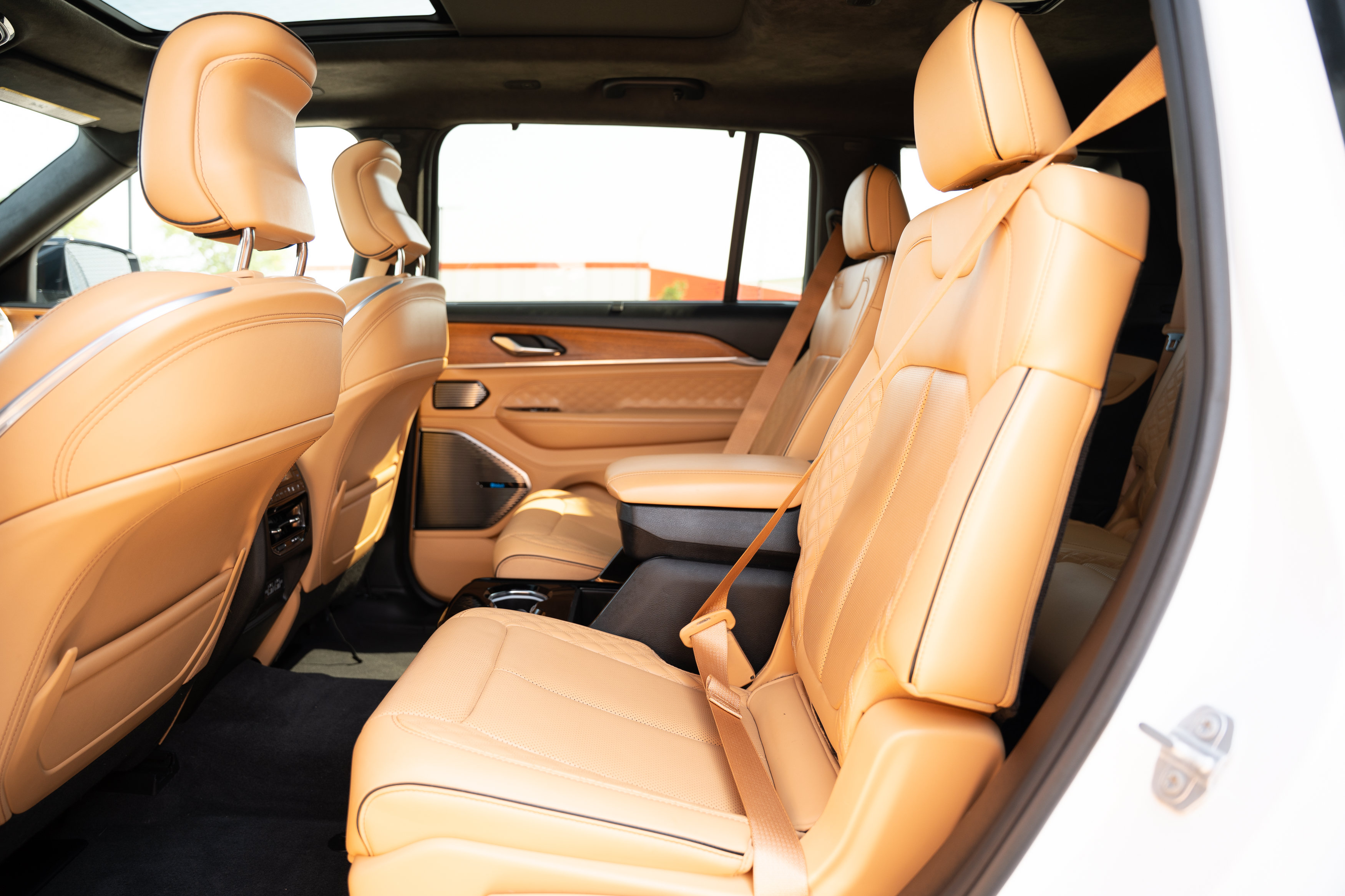 Used 2021 Jeep Grand Cherokee L Summit AWD/4WD image 26