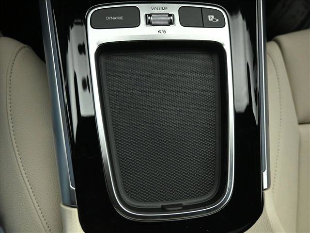 New 2026 Mercedes-Benz GLB 250 4MATIC image 17