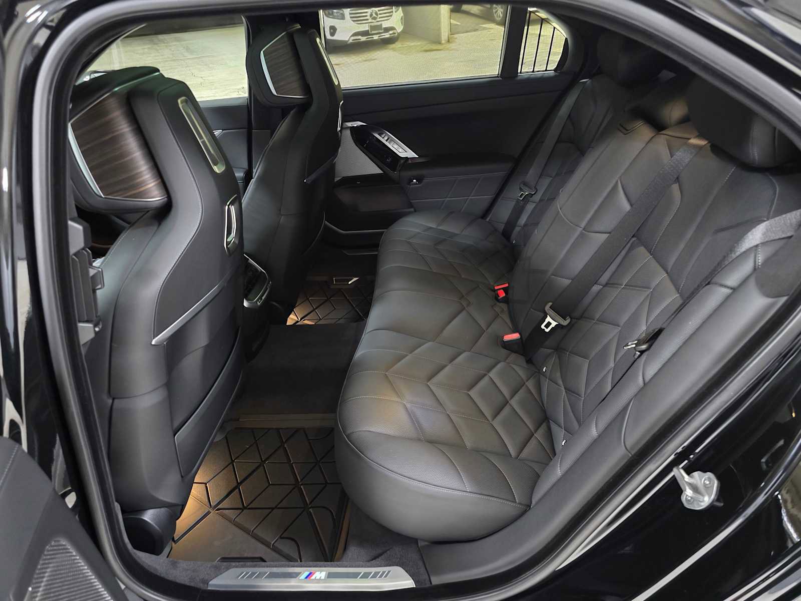 Used 2026 BMW 760i xDrive 760i xDrive w/ Executive Package image 16