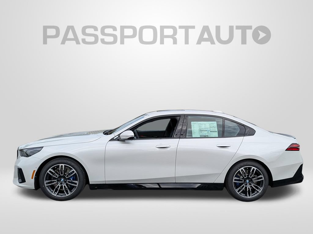 New 2027 BMW 530i xDrive w/ M Sport Package AWD/4WD image 2