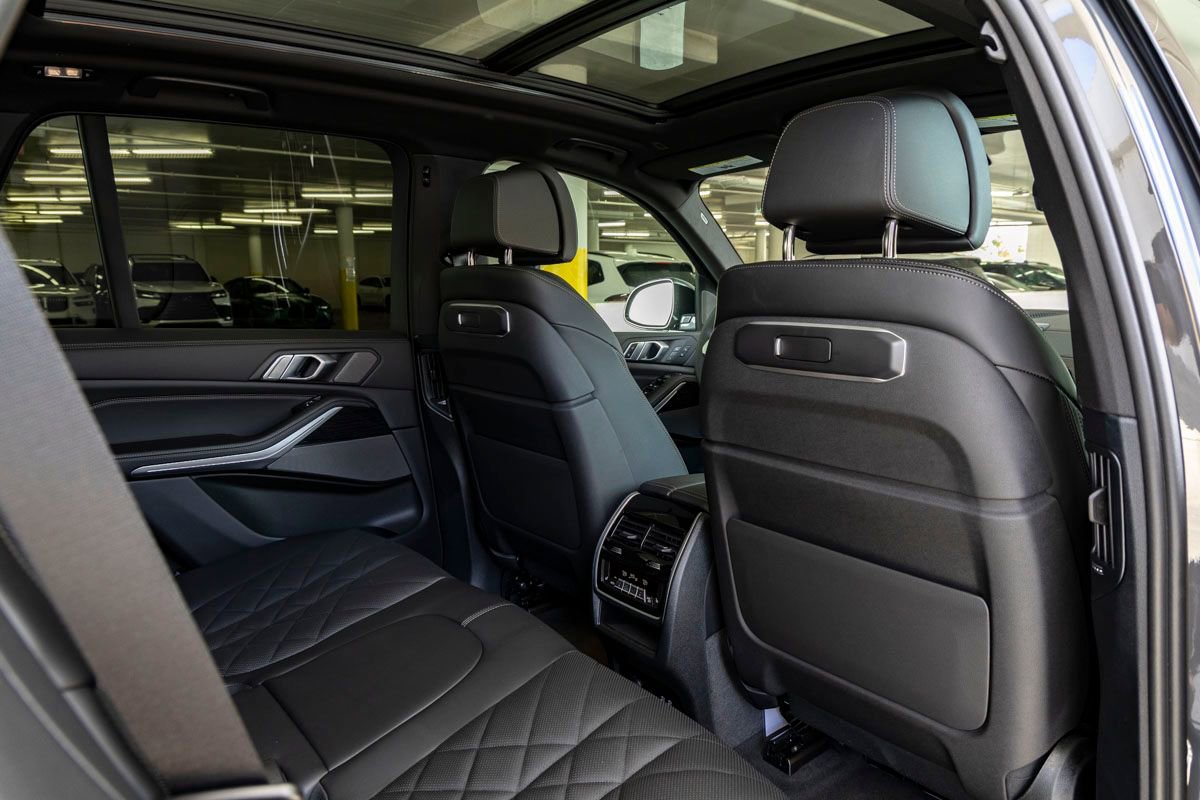 New 2026 BMW X5 xDrive50e image 28