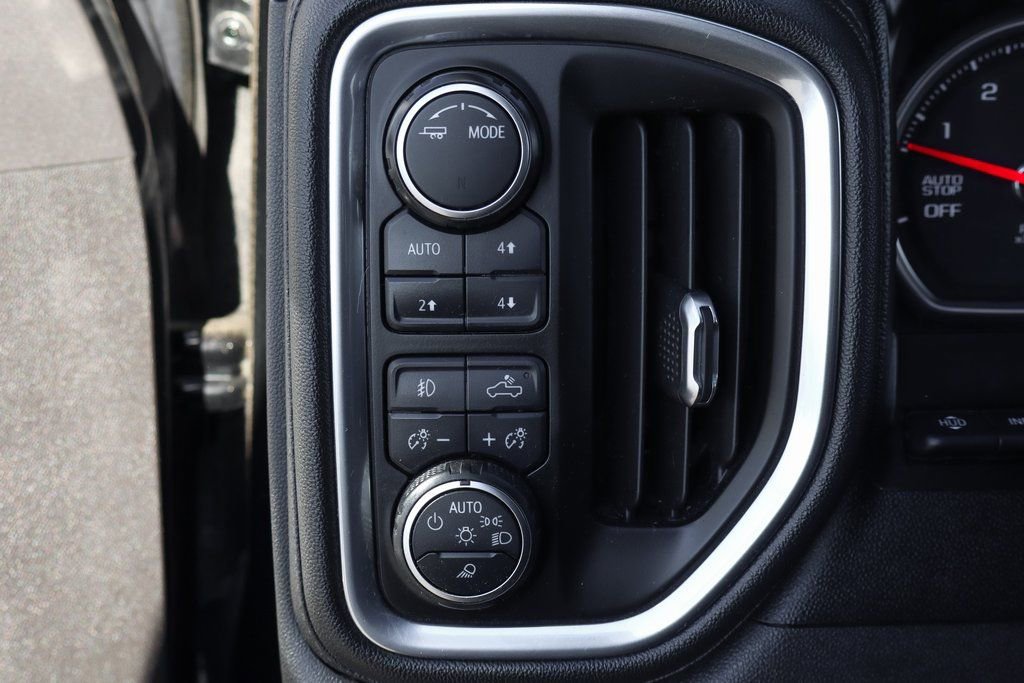 Used 2021 Chevrolet Silverado 1500 High Country w/ Technology Package AWD/4WD image 21