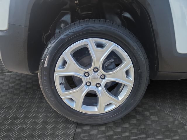 Used 2019 Jeep Renegade Limited w/ Safety and Security Group AWD/4WD image 35