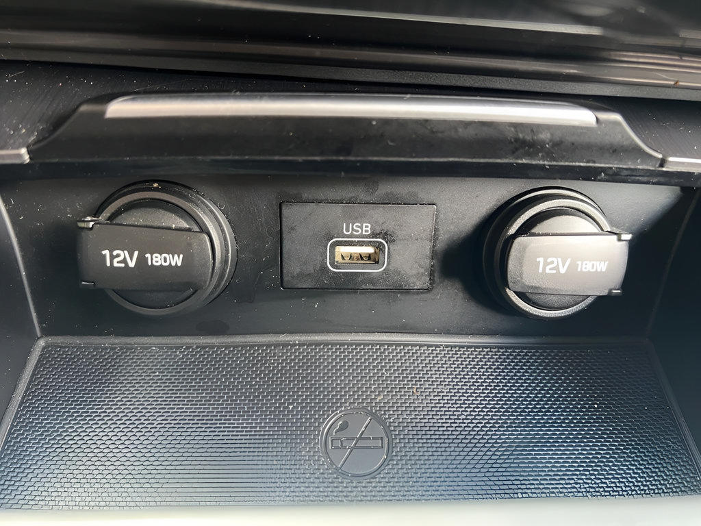Used 2019 Genesis G80 3.8 RWD image 34
