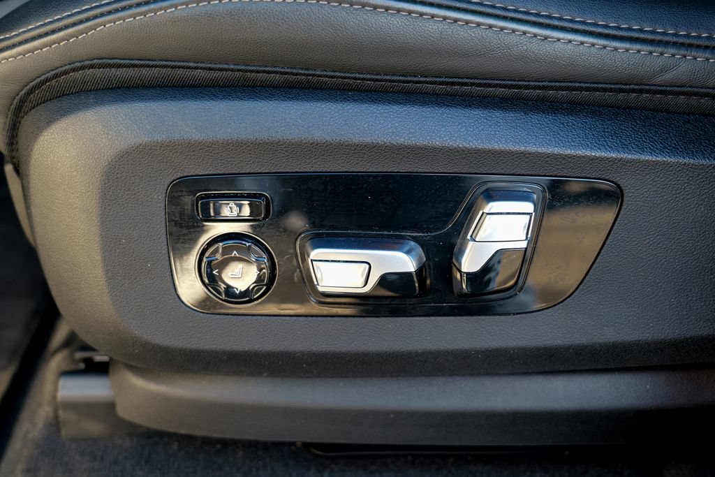 Used 2024 BMW X5 xDrive50e AWD/4WD image 23