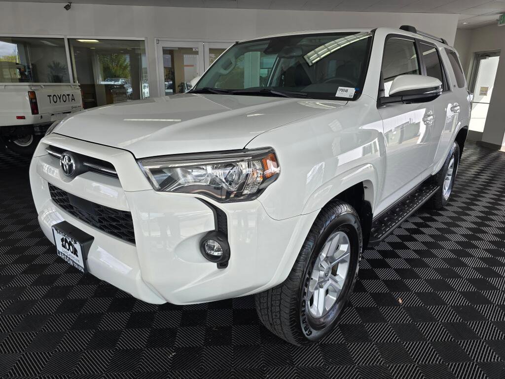 Used 2024 Toyota 4Runner SR5 Premium w/ Moonroof Package AWD/4WD image 7