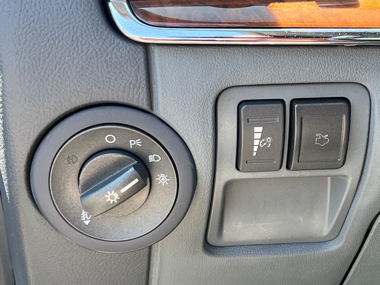 Used 2010 Lincoln MKZ FWD image 18