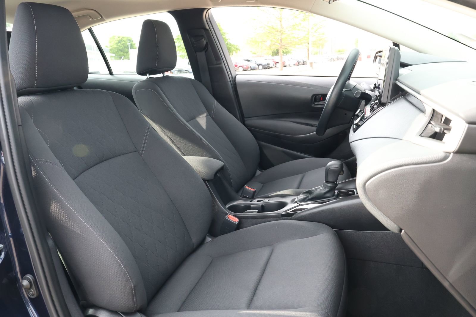 Used 2025 Toyota Corolla LE image 25