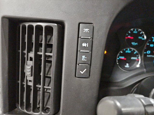 Used 2011 Chevrolet Express 1500 LT w/ LT Preferred Equipment Group AWD/4WD image 31