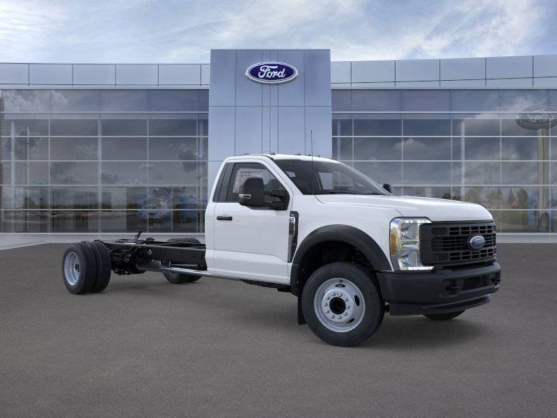 New 2025 Ford F550 2WD Regular Cab Super Duty image 7