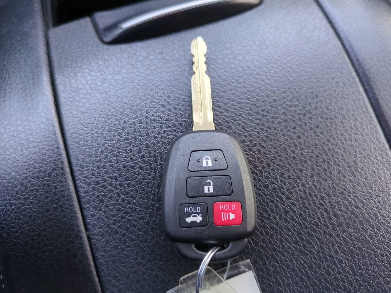 Certified 2018 Toyota Highlander LE FWD image 26