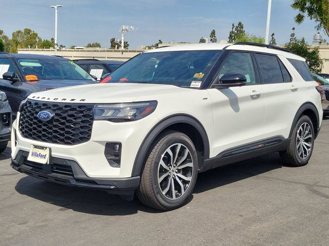 Used 2025 Ford Explorer ST-Line w/ Premium Package RWD image 29