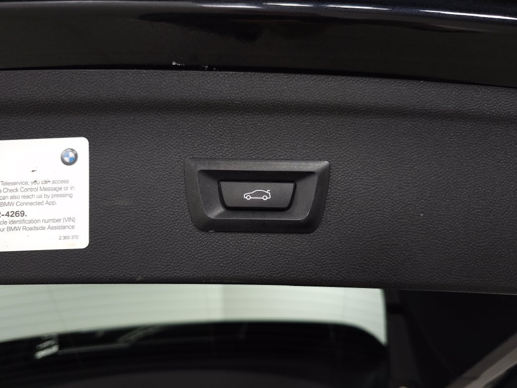 Certified 2024 BMW iX xDrive50 w/ Sport Package AWD/4WD image 10