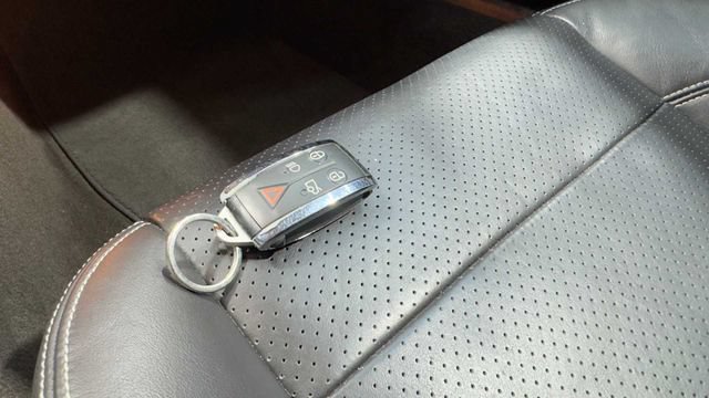 Used 2014 Jaguar XK Convertible RWD image 32