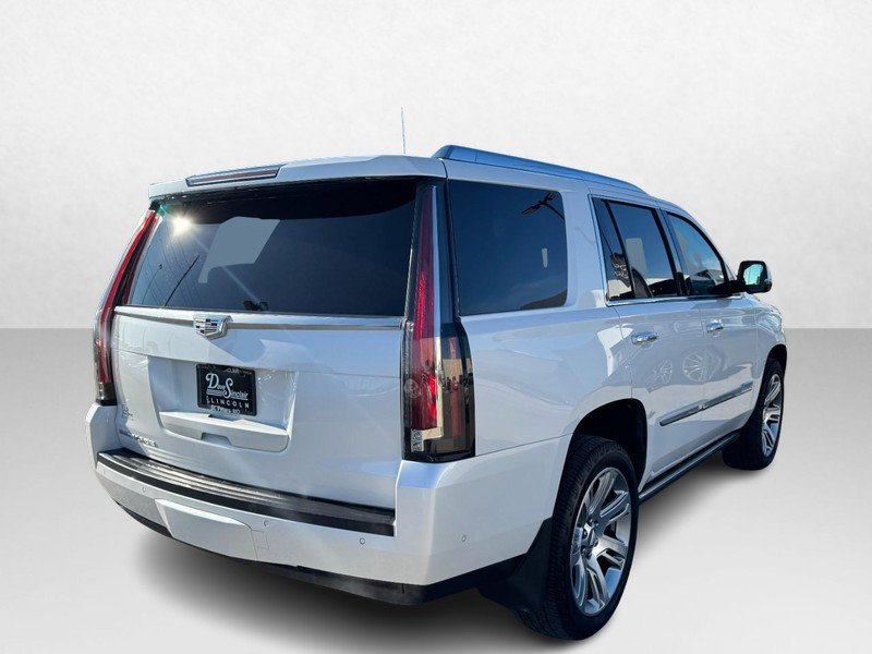 Used 2018 Cadillac Escalade Premium Luxury image 5