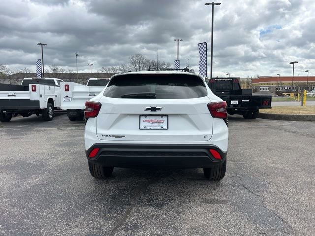 New 2026 Chevrolet Trax LT w/ Midnight Edition image 4