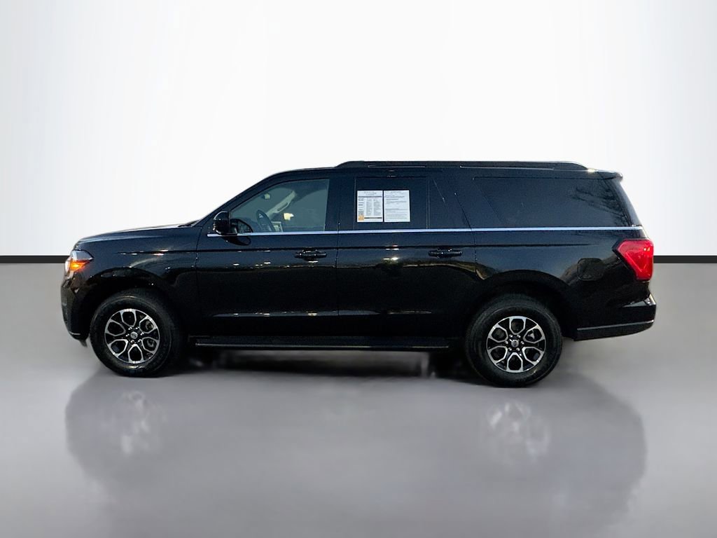 Used 2024 Ford Expedition Max XLT image 4