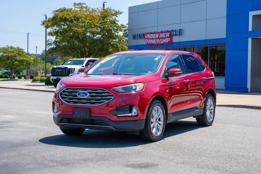 Used 2024 Ford Edge Titanium AWD/4WD image 3