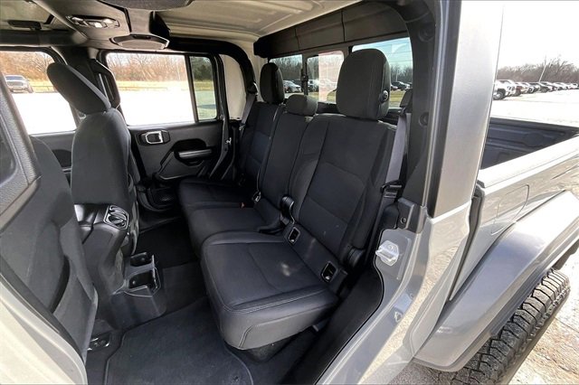 Used 2021 Jeep Gladiator Sport image 23