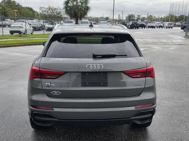 Used 2023 Audi Q3 2.0T Premium Plus w/ Premium Plus Package AWD/4WD image 3