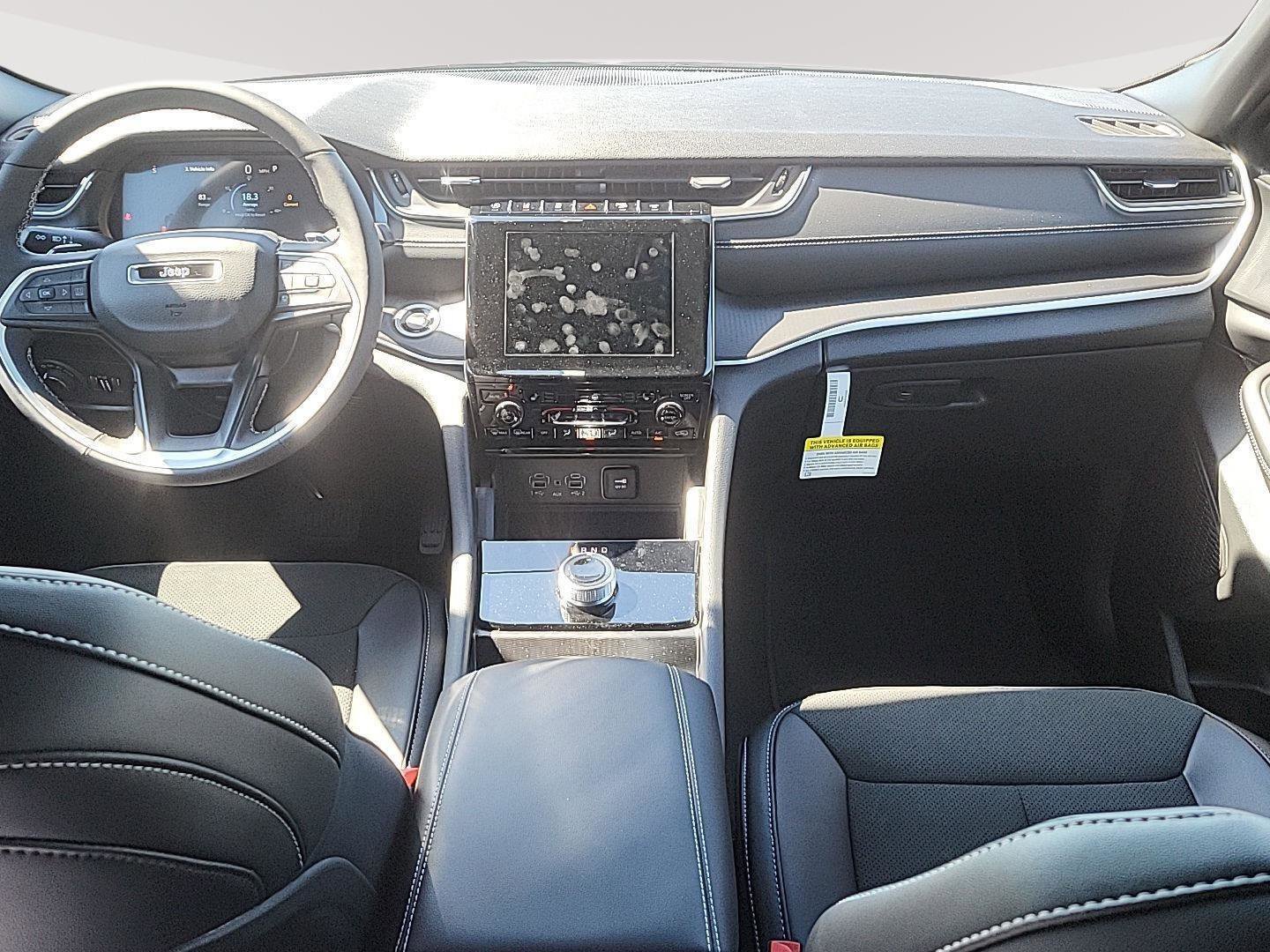 New 2025 Jeep Grand Cherokee Altitude image 26